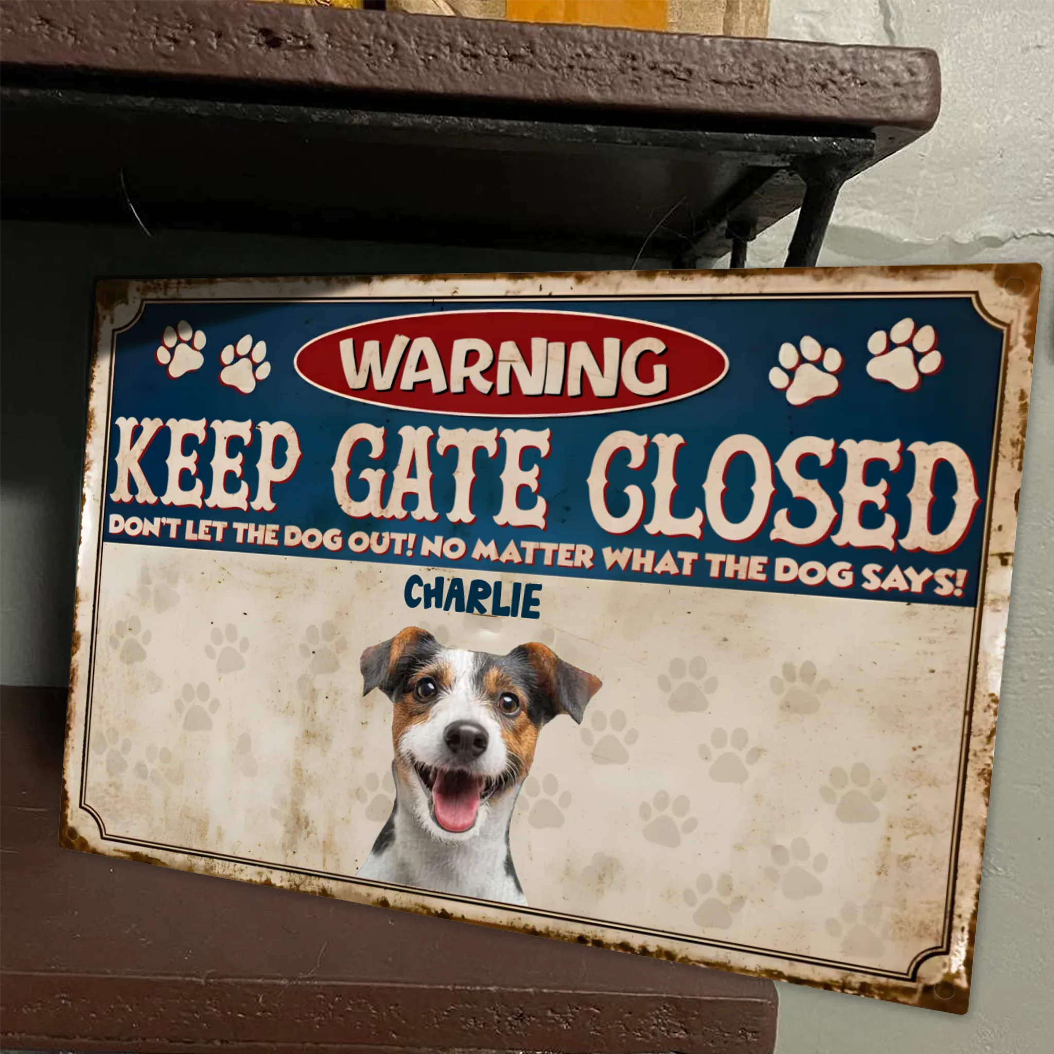 Duconspace Metal Sign Lanscape Zoom In, Metal Sign Decor on Table