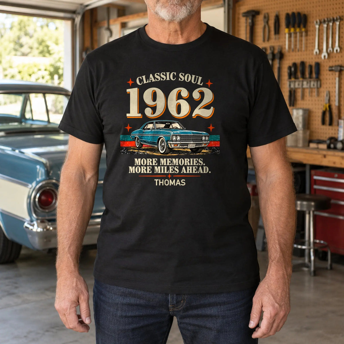 CDCT-OCT26-023_04-lifestyle - Classic Soul classic car birth year tee