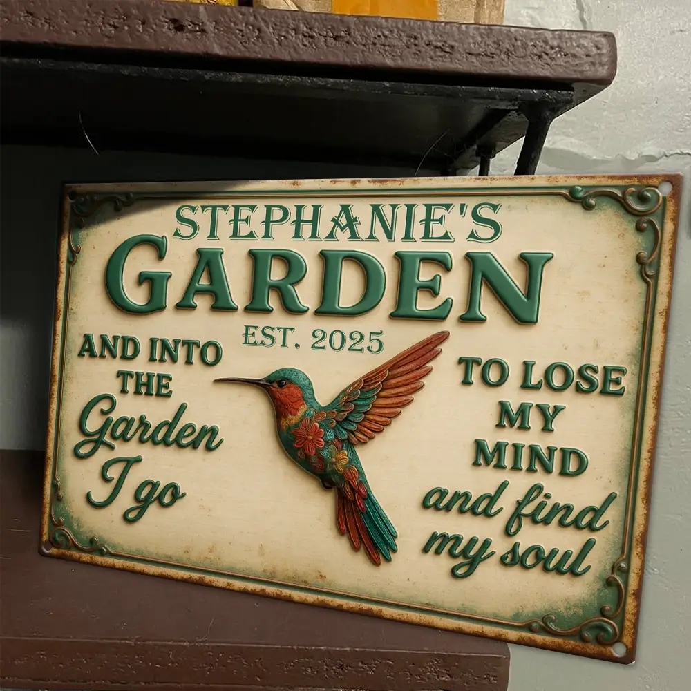 Personalized Garden Signs – Custom Metal Outdoor Hummingbird Sign